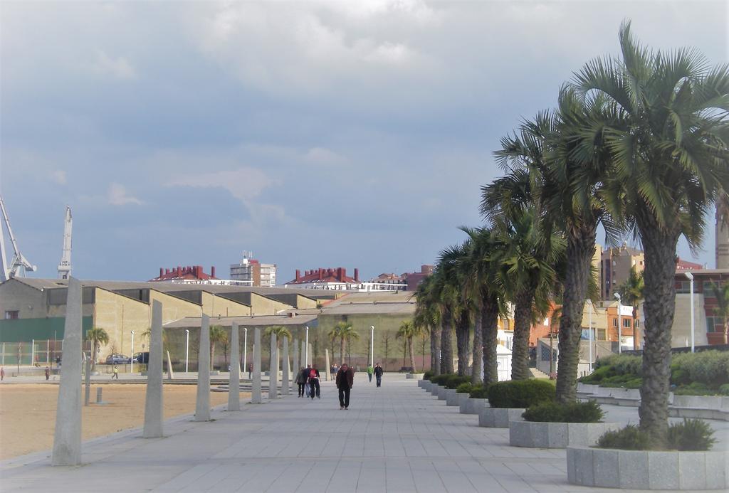 Espacio Gijon Poniente Esterno foto